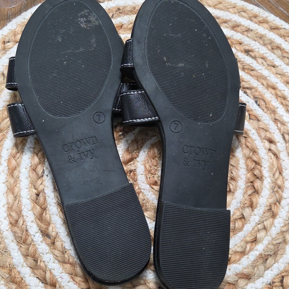 Crown & Ivy Raven H Band Sandals In Black, Size 7 - Picture 6 of 7